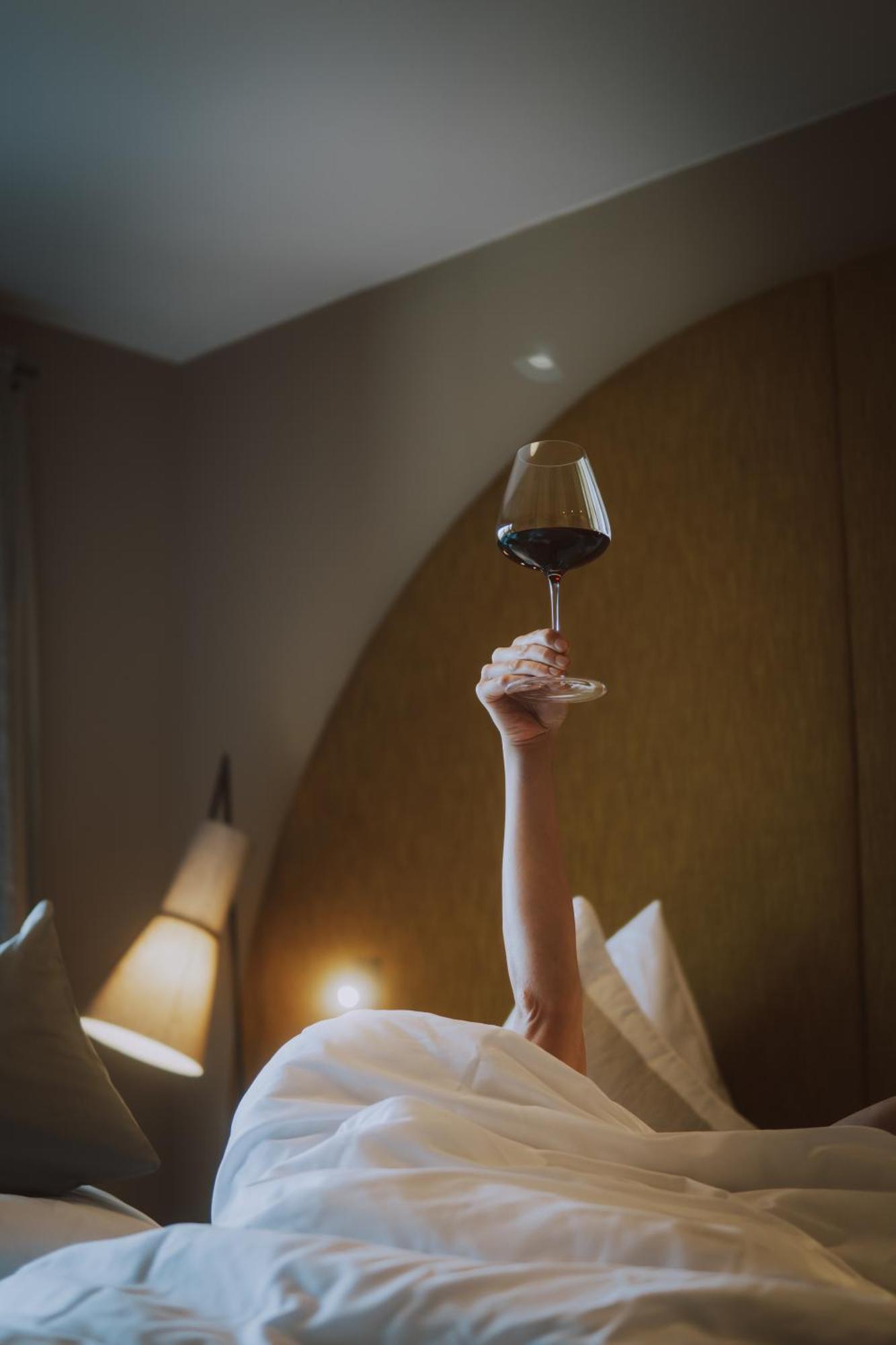 Mons Suites Wine Passion Таннхайм Экстерьер фото